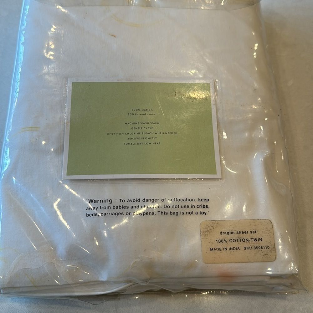 COPY - Pottery barn kids dragon bedding twin set, new with tags. Embroidered r… - Picture 4 of 6